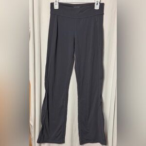 Athleta Women's Grey Power Ananda Flared Yoga Pants Size Small